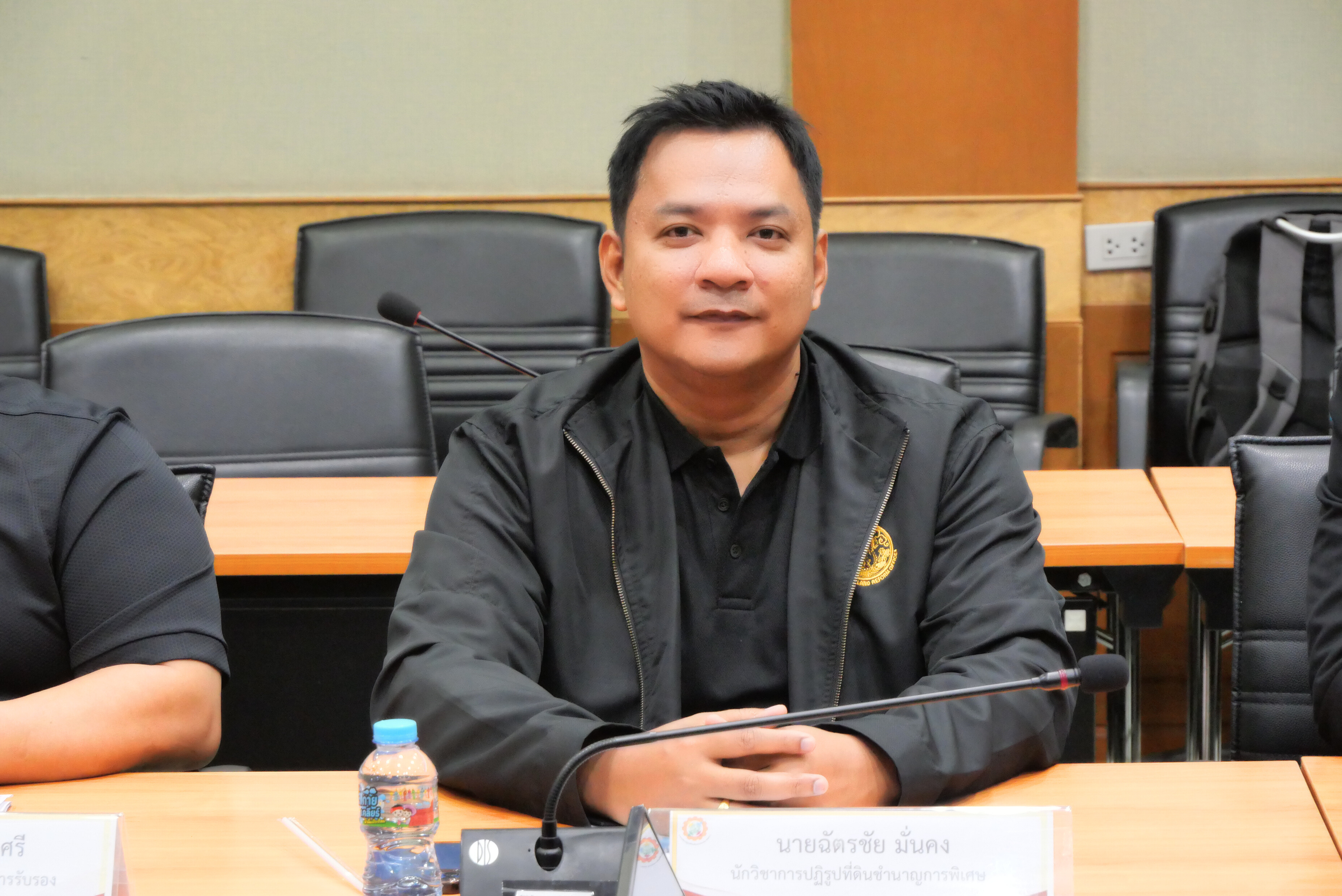 title - ส.ป.ก. จัดโครงการฝึกอบรมเชิงปฏิบัติการหลักสูตร “การเพิ่มทักษะ และเพิ่มประสิทธิภาพการดำเนินงาน อาสาสมัครปฏิรูปที่ดินเพื่อเกษตรกรรม (อสปก.)”